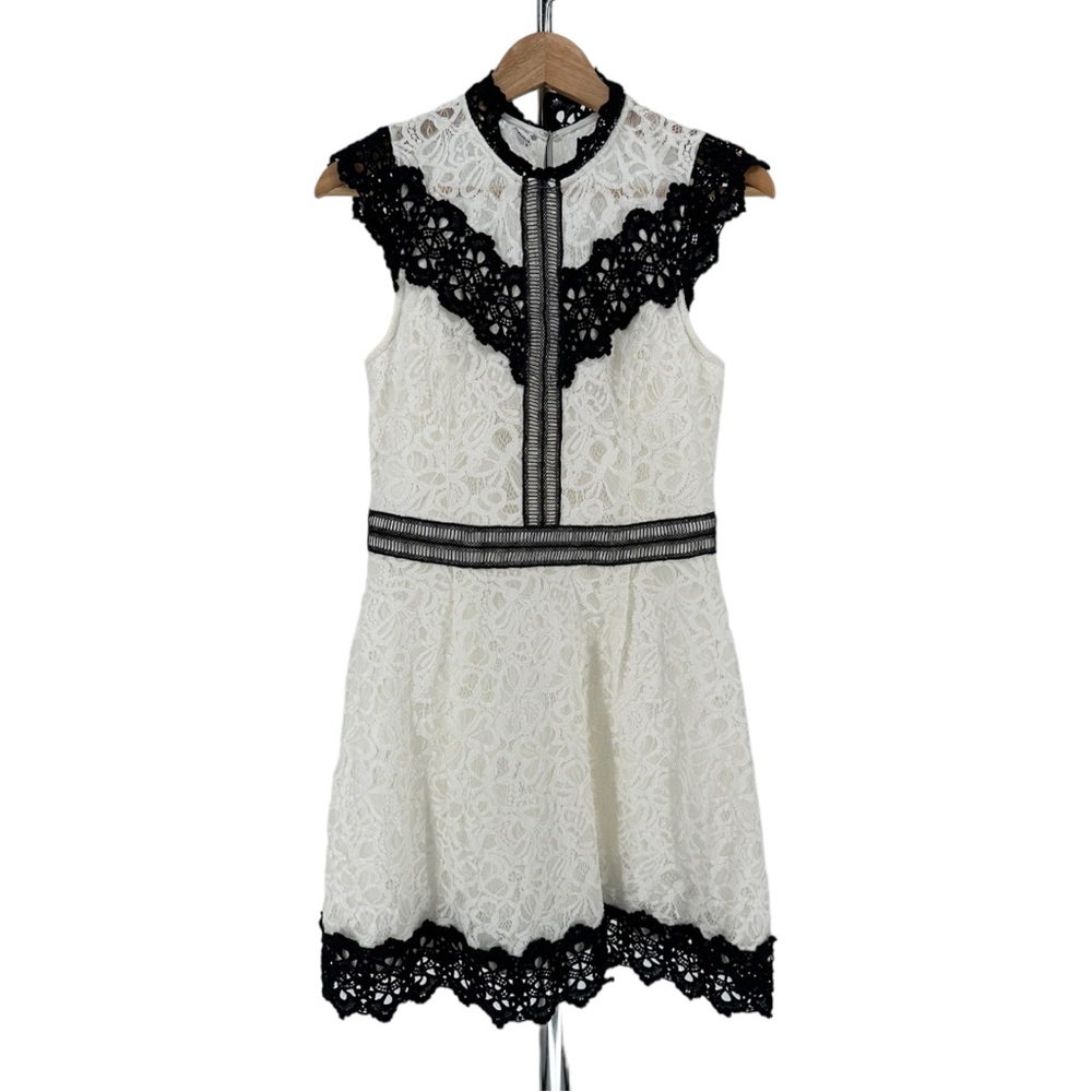 Adelyn Rae White Black Lace Contrast Trim High Neck Dress size Medium